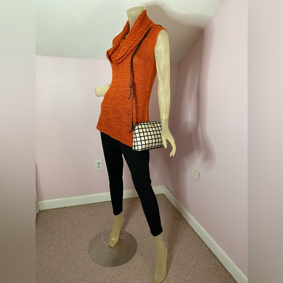 Kate Spade New York Brightwater Drive Hanna Crossbody - Picture 3 of 13